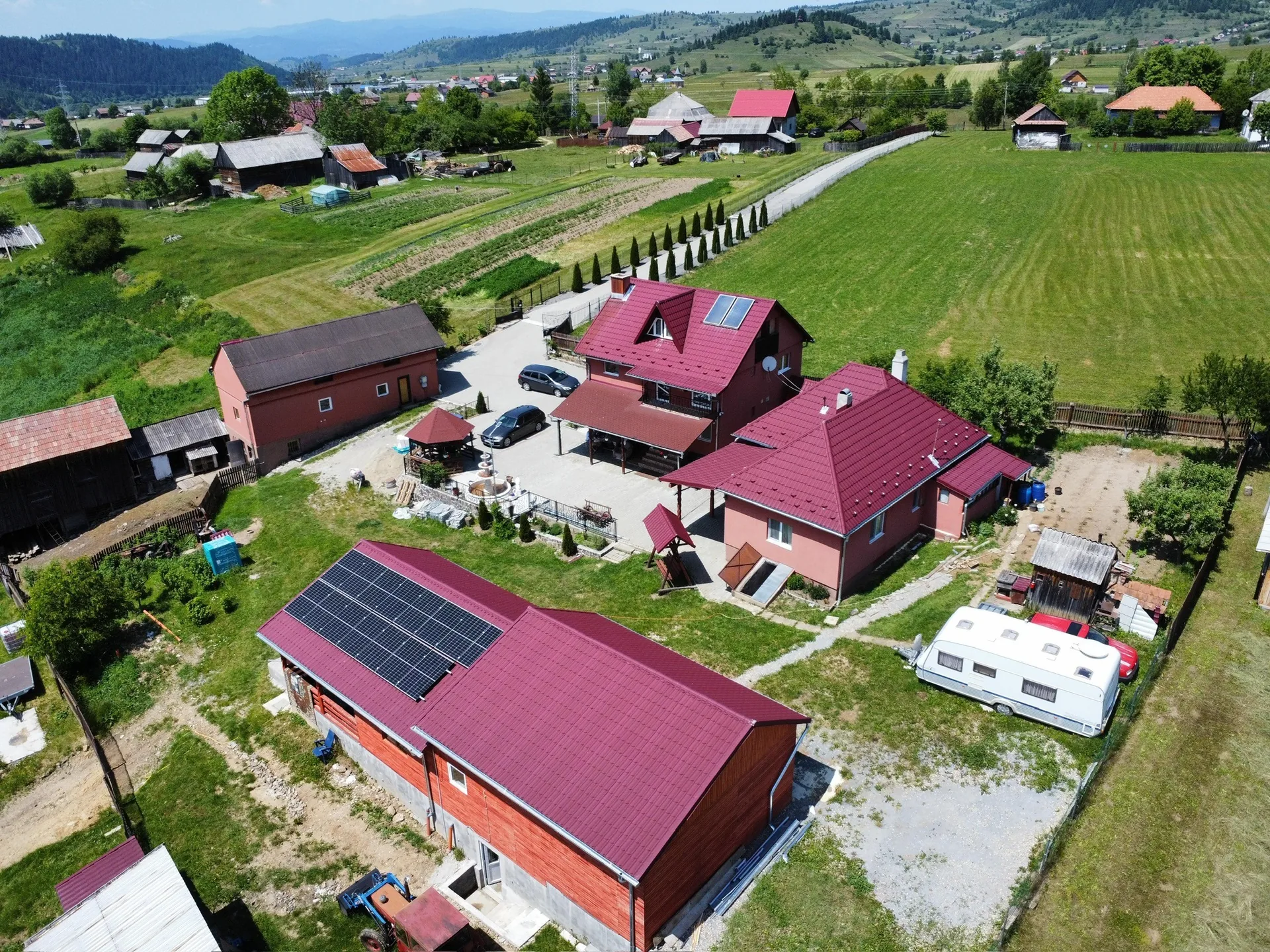 Vedere aeriană panoramică asupra proprietății Campingplatz Vilcan